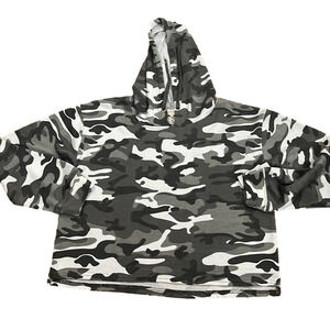 NWT US Vintage dark camo cropped hoodie M